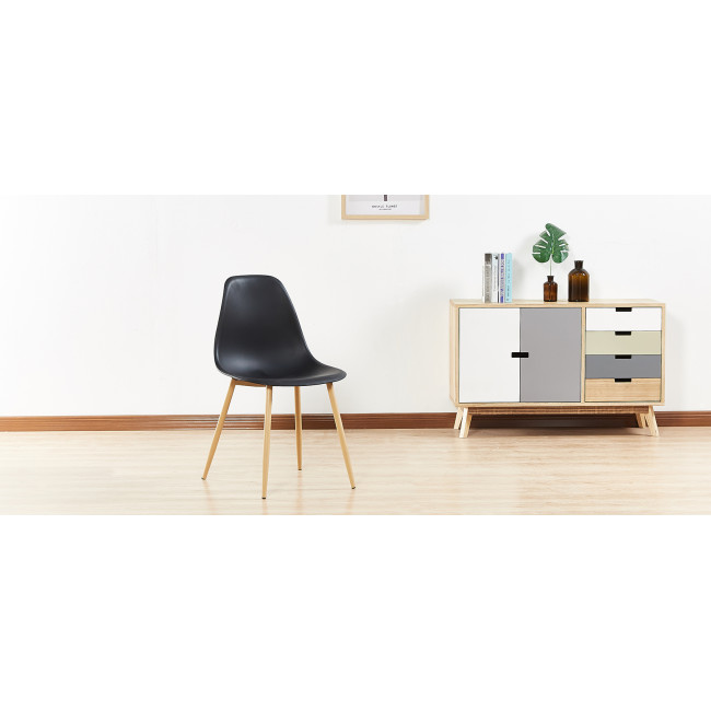chaise scandinave avec pieds obliques - Ela