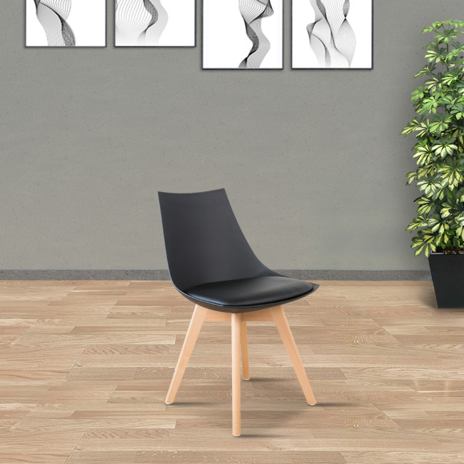 Ensemble table rectangulaire bois et 4 chaises scandinaves noires - NoraPrague