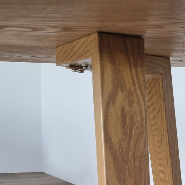Table à manger coloris chêne 120cm Trevi - Offre limitée !