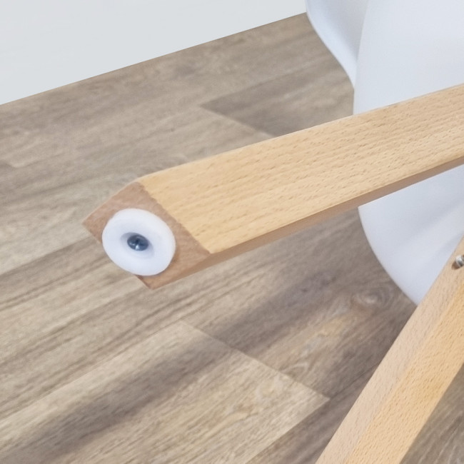 Chaise scandinave avec piètement en bois – Helsinki